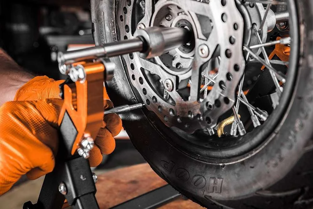 NEO tools 10-590 ratų balansavimo staklės