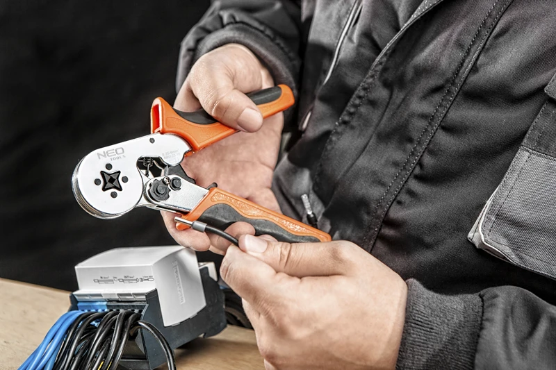 Neo Tools NEO antgalių užspaudimo įrankis, antgalio skersmuo 0,25–6 mm (01-507)