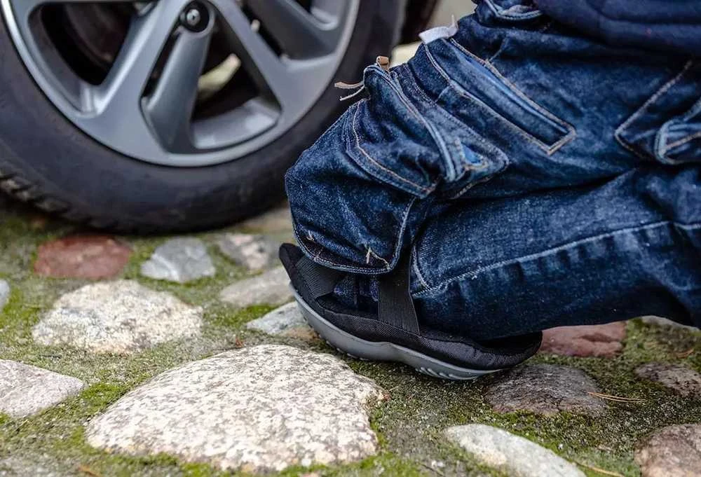 Nakolanniki Kelių apsaugos su elastingu TPR įdėklu, 1 kategorija