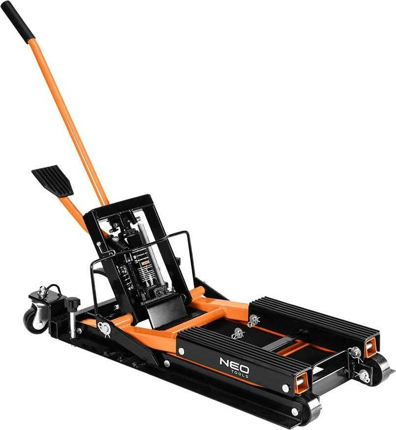 Neo Tools Mobilus hidraulinis kėliklis keturračiams ir motociklams. Keliamoji galia 680 kg