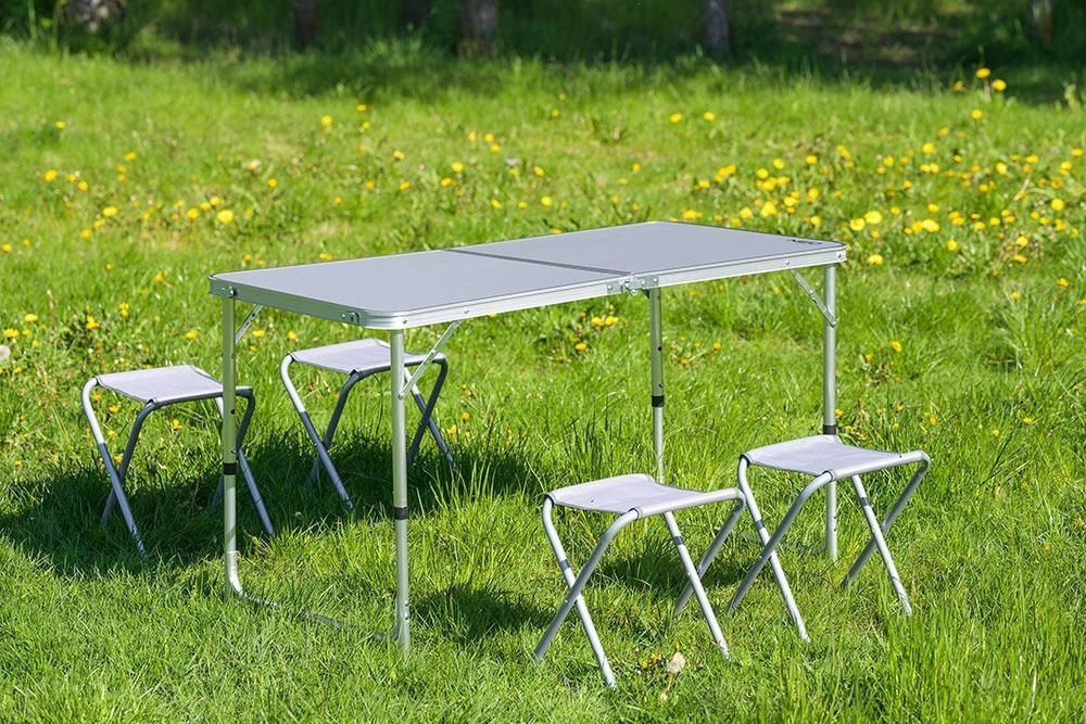 Neo Tools Rinkinys Kempingo komplektas: stalas ir 4 kėdės, sulankstomos į lagaminą