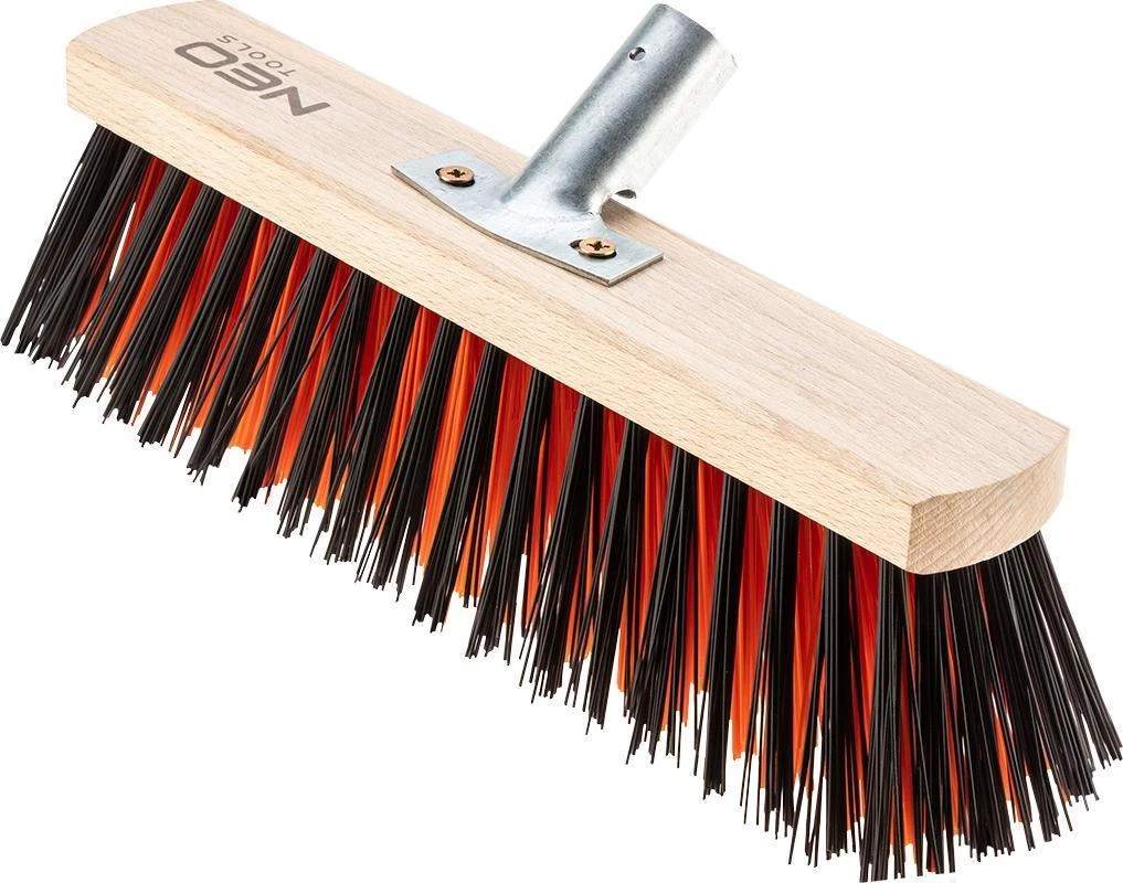 Szczotka 30 cm ilgio gatvės šepetys su metaline rankena. Profesionali linija.