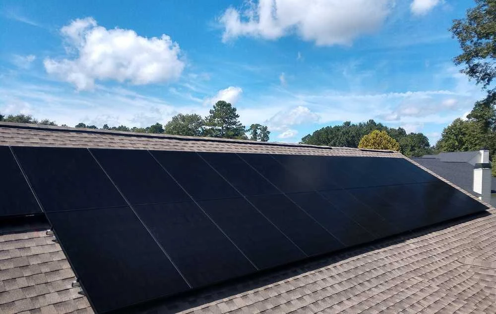 „NeoTec“ saulės įkroviklis „NeoTEC SOLAR“ grynai juodos spalvos saulės baterijų rinkinys 10 kW (21 x 475 W)