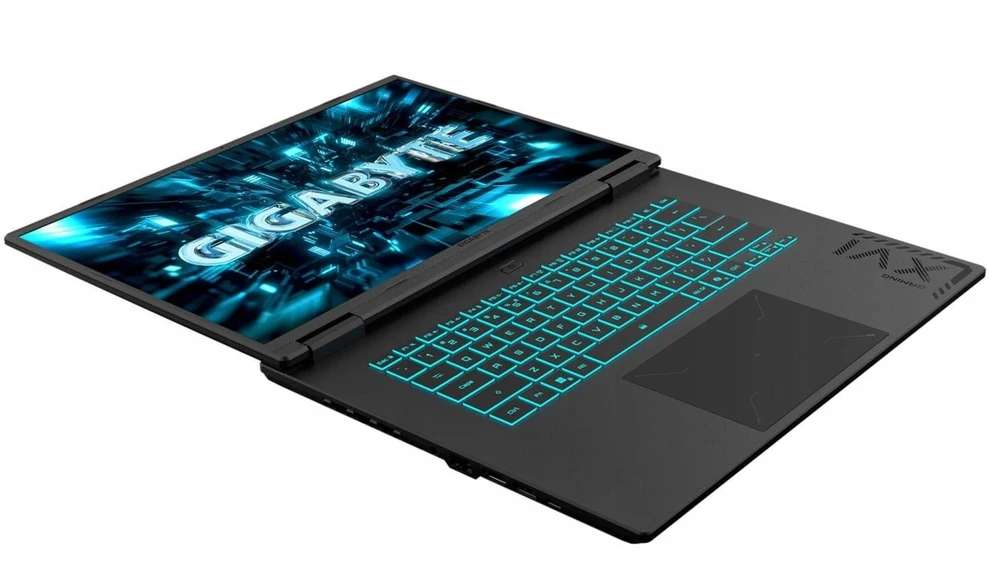Nešiojamas kompiuteris „Gigabyte GAMING A16 PRO“ – „Core 7“ – 240 Hz | 16 colių – 165 Hz QHD+ | 32 GB | 2 TB + 2 TB | W11P | RTX 5080