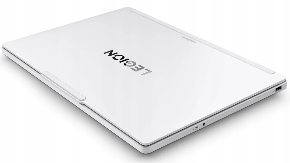 Nešiojamas kompiuteris Lenovo Legion 5 15AGP11 | AMD Ryzen AI 7 450, 15,3" WQXGA OLED 165 Hz, 16 GB RAM, 512 GB SSD, GeForce RTX 5060 8 GB | Baltas
