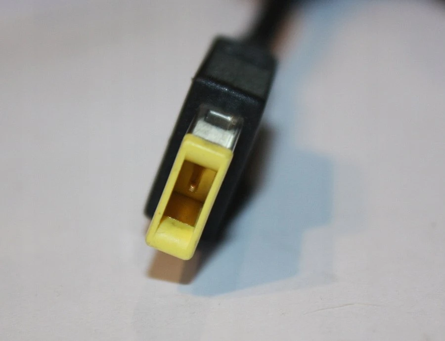Nešiojamojo kompiuterio maitinimo adapteris Lenovo 65 W, 20 V (AC Adapteris 65W)