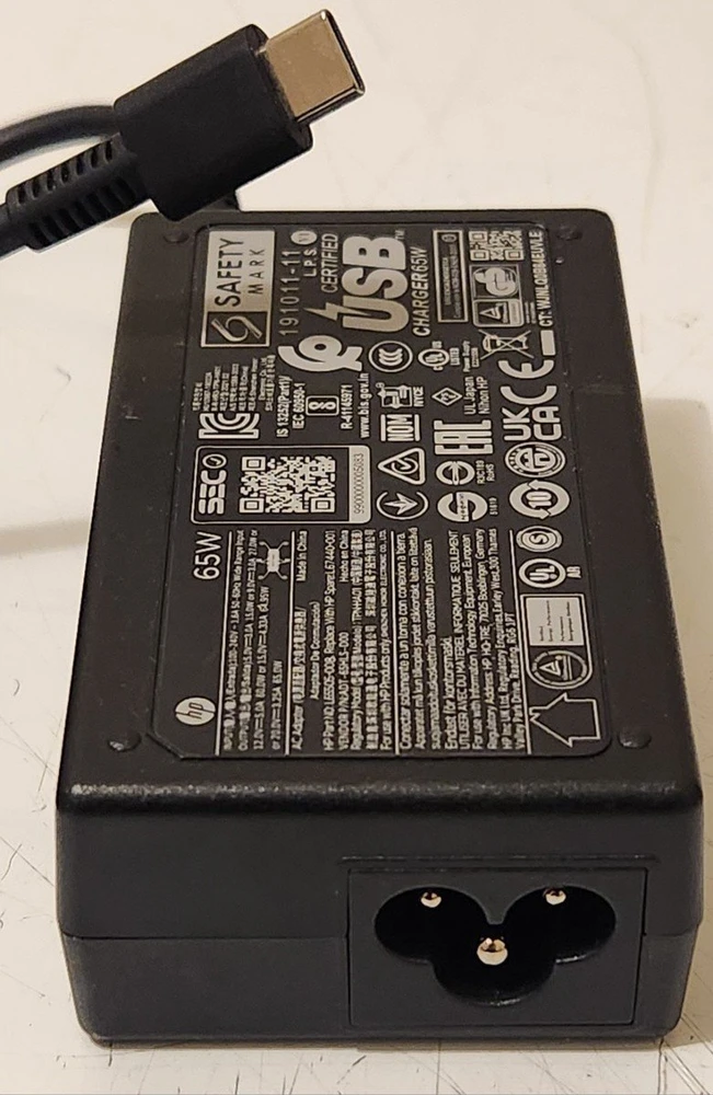 HP 65W USB-C adapteris su techniniais parametrais