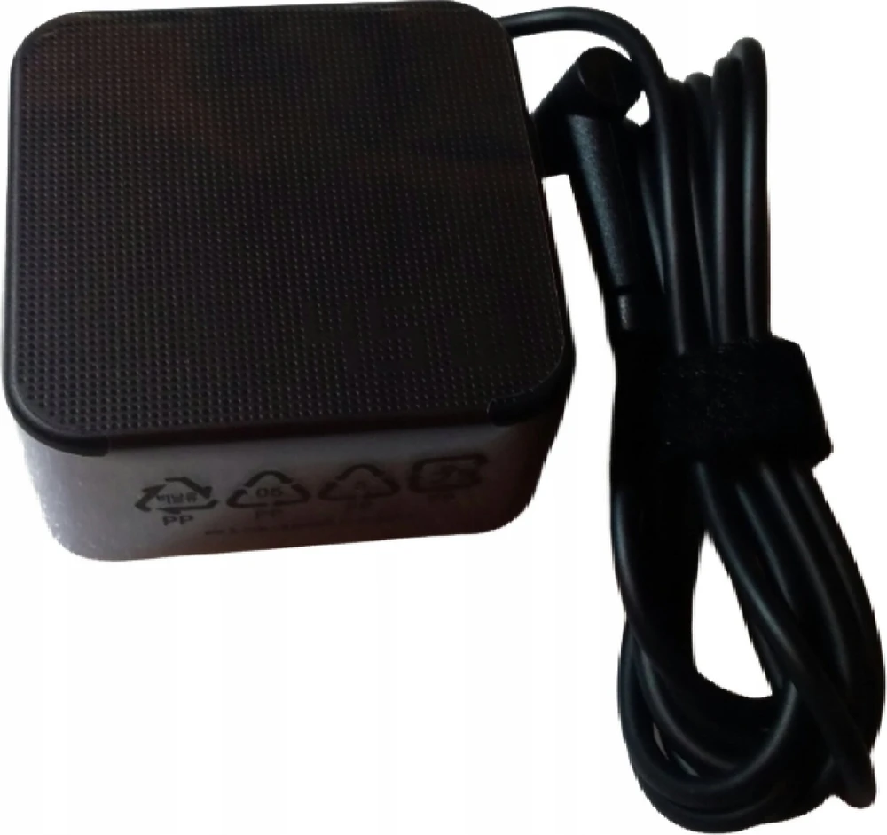 Nešiojamojo kompiuterio maitinimo adapteris Asus 45 W, (0A001-00694300)