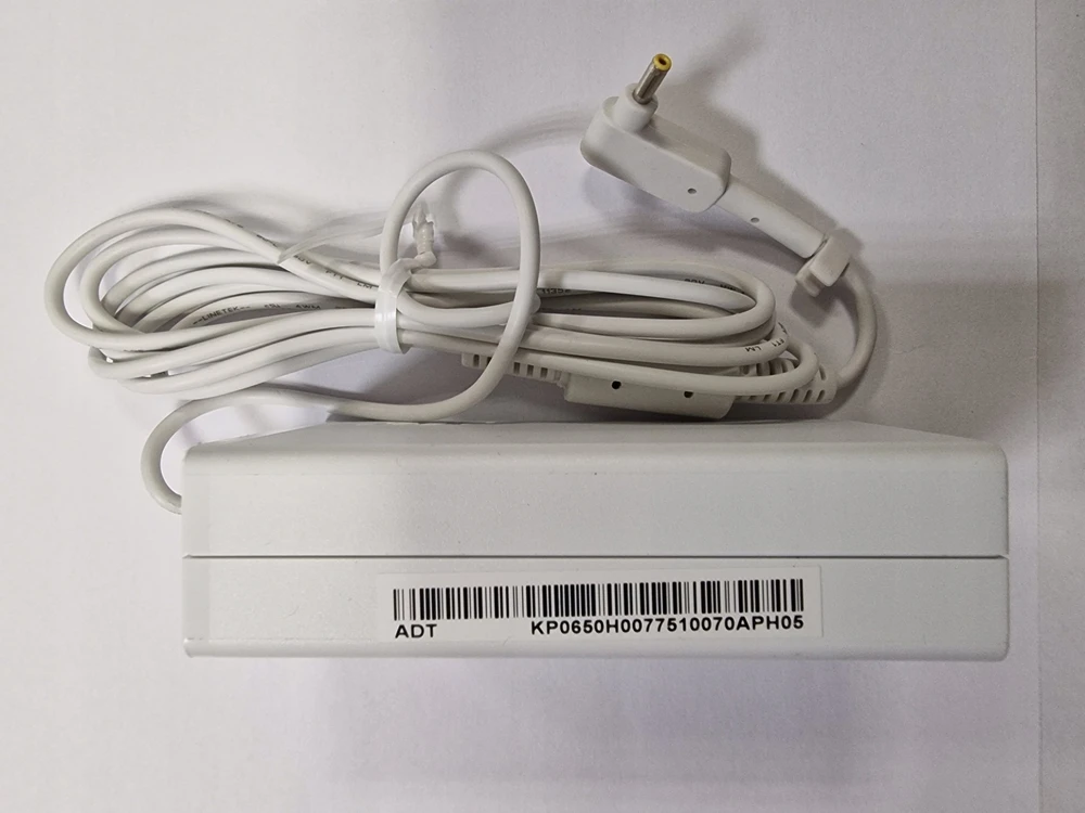 Nešiojamojo kompiuterio maitinimo adapteris Acer 65 W, 19 V (AC Adaptor 65W 19V)