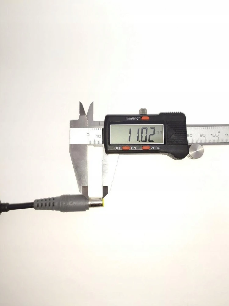 Nešiojamojo kompiuterio maitinimo adapteris Lenovo 65 W, 20 V (AC Adapteris 65W)