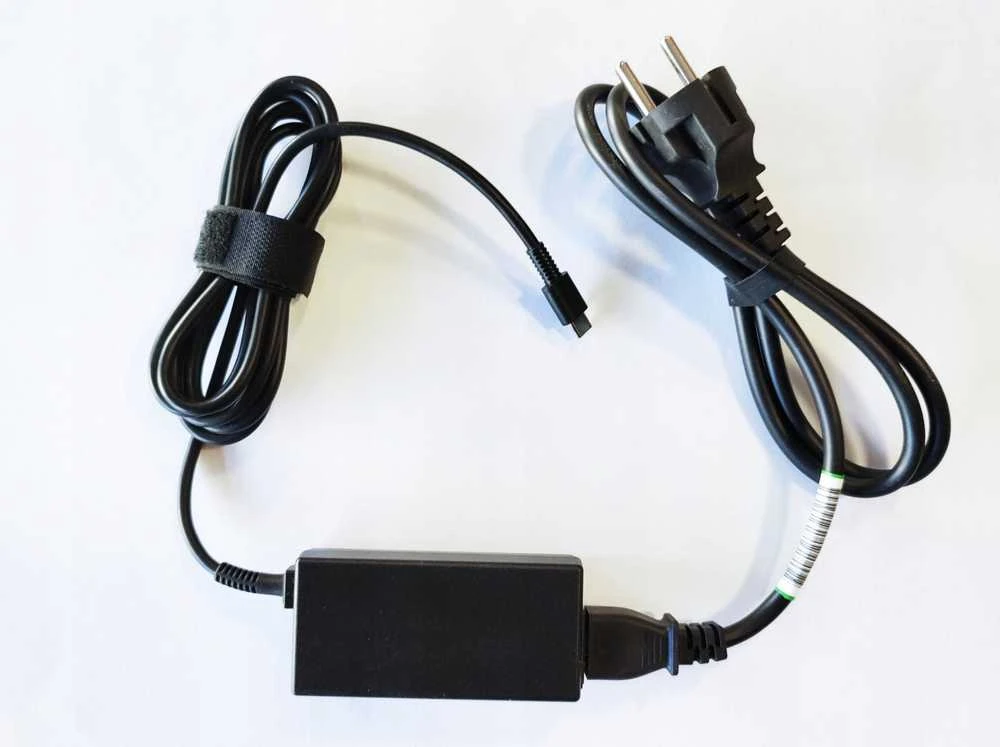 HP USB-C maitinimo adapteris su laidais