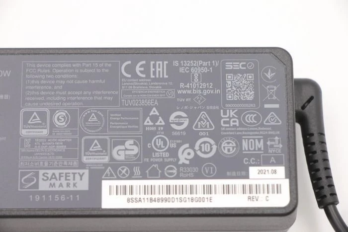 Nešiojamojo kompiuterio maitinimo adapteris Lenovo 90W AC adapter for (ADLX90NLC3A)