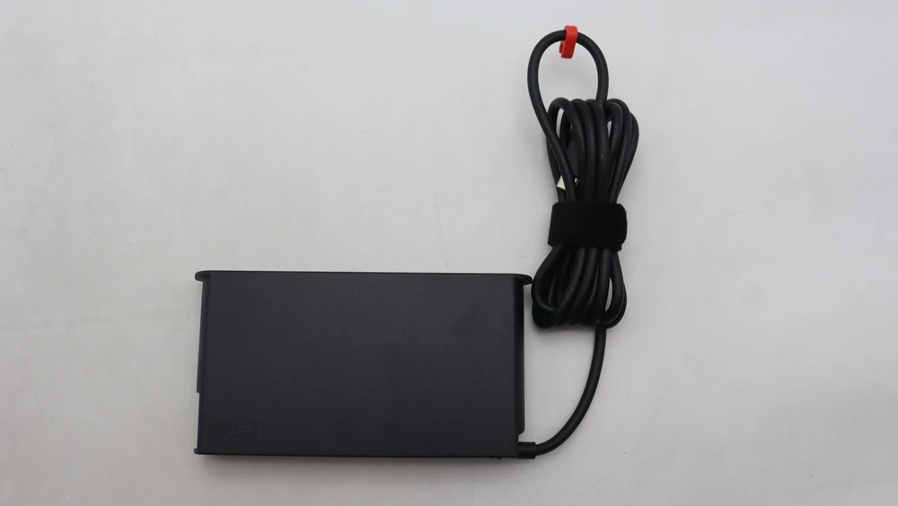 Nešiojamojo kompiuterio maitinimo adapteris Lenovo 135W USB-C AC adapter for