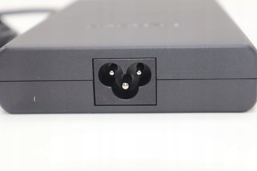 Nešiojamojo kompiuterio maitinimo adapteris Lenovo AC_ADAPTER 300W,3P,WW,CHICONY (5A11Q29114)