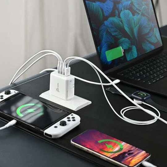 Nešiojamojo kompiuterio maitinimo adapteris j5create 70 W, (JUP4370EF-N)
