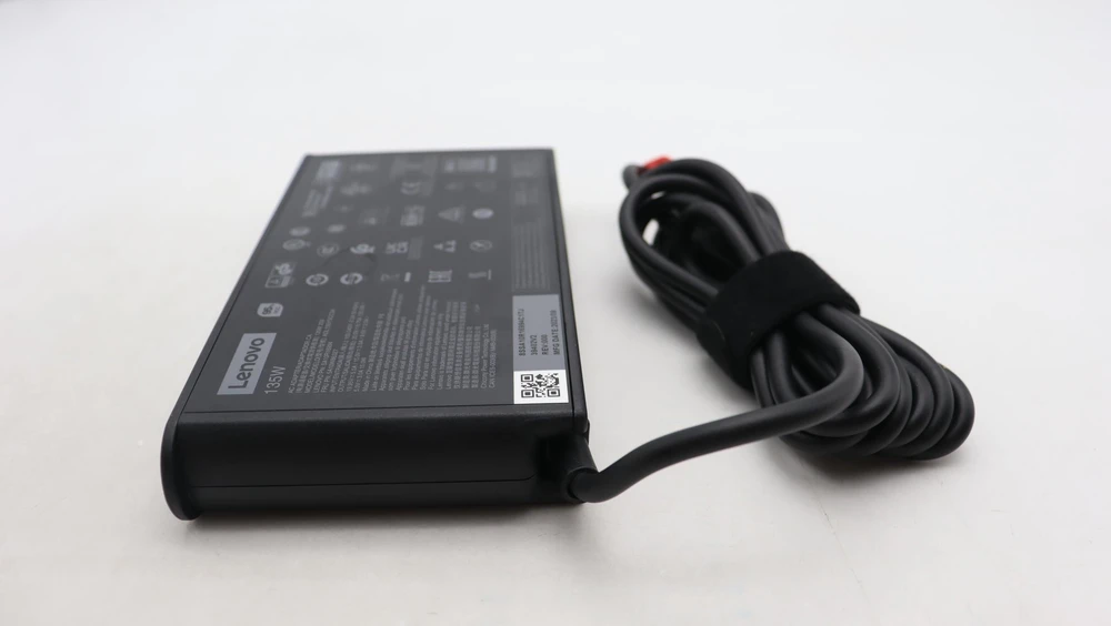 Nešiojamojo kompiuterio maitinimo adapteris Lenovo 135W USB-C AC adapter for