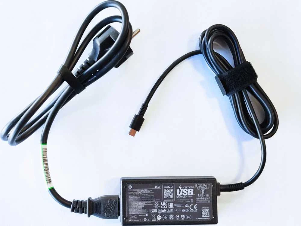 HP 45W USB-C įkroviklis su laidais
