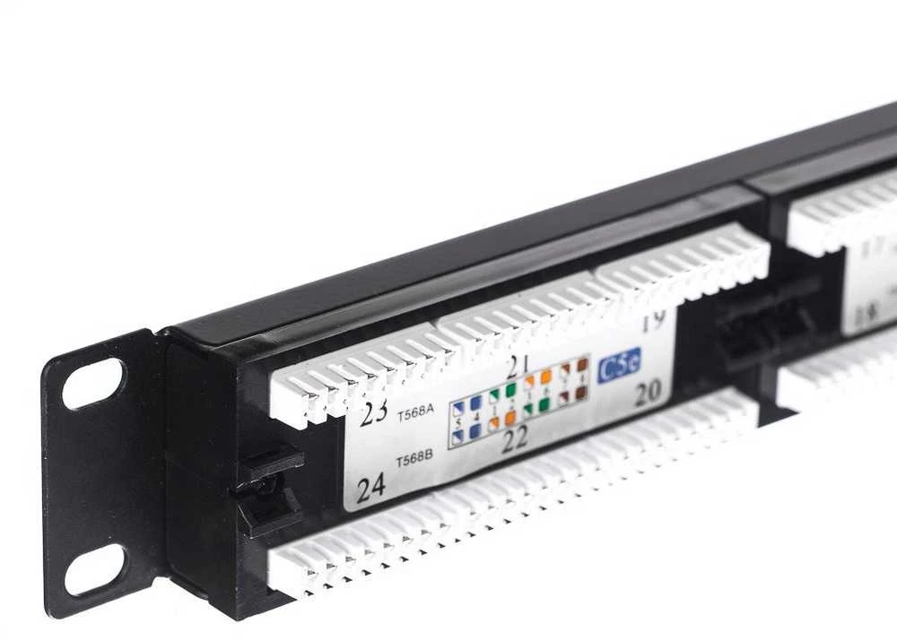 NETRACK 104-06 Netrack patch panel 19 24-jungtys kat. 6 UTP, su lentyna