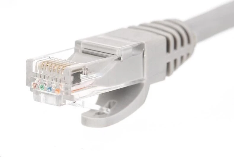 NETRACK BZPAT55UE Netrack patch kabelis RJ45, beknis, Cat 5e UTP, 5m pilkas