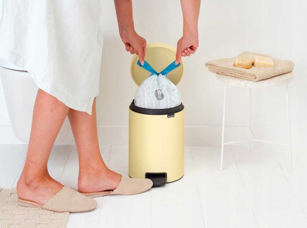 Brabantia Šiukšliadėžė su pedalu NewIcon, 5 l, šviesiai geltona