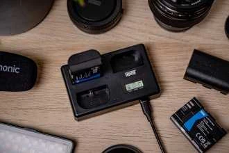 „Newell“ akumuliatorių įkroviklis TT-USB-C 3x „Canon LP-E6“