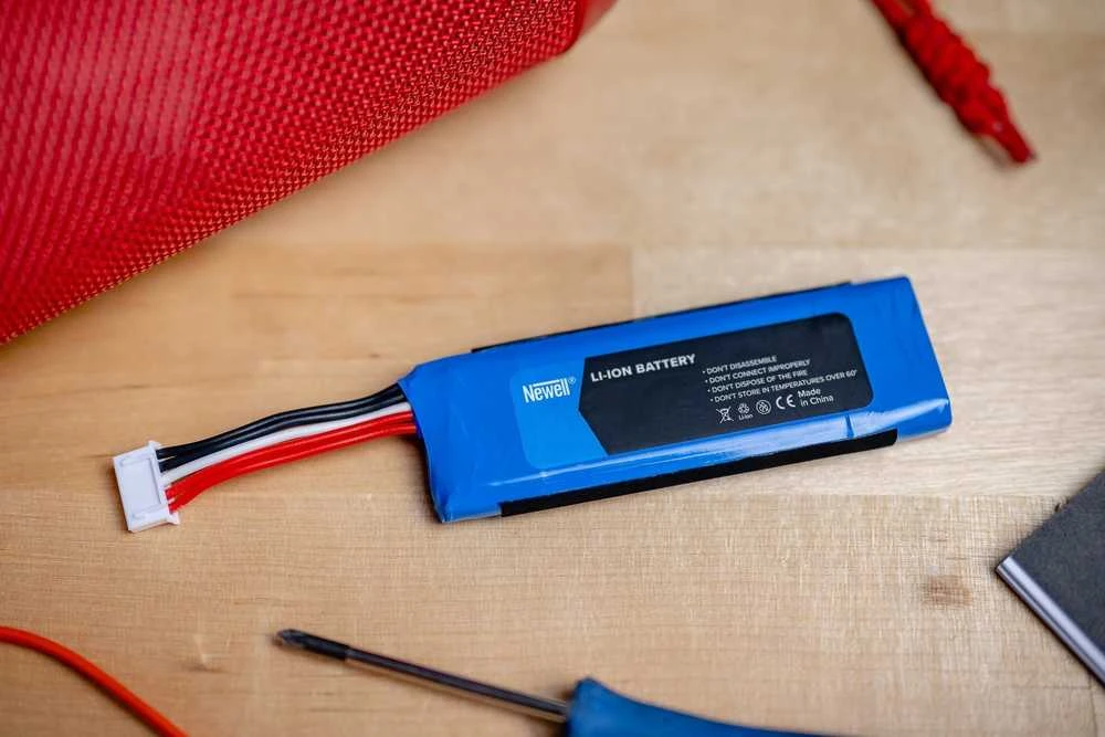 Pakaitinė baterija Newell MY-JML330SL skirta JBL Charge 3