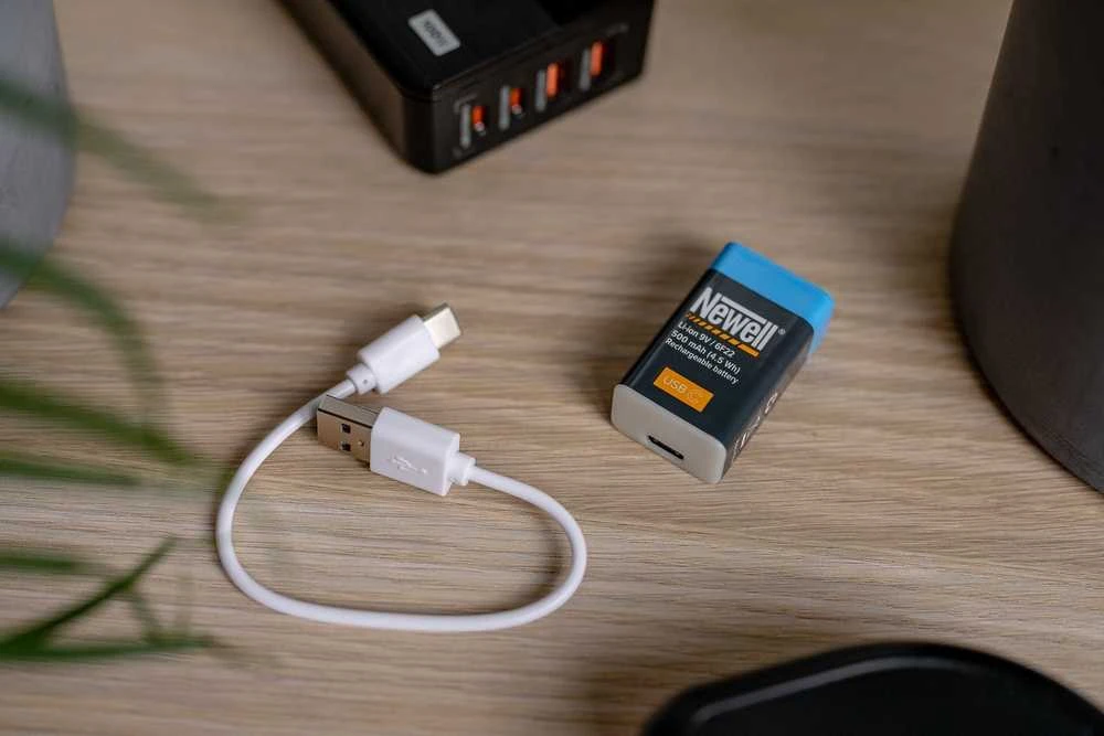 Baterija Newell 9V USB-C 500 mAh