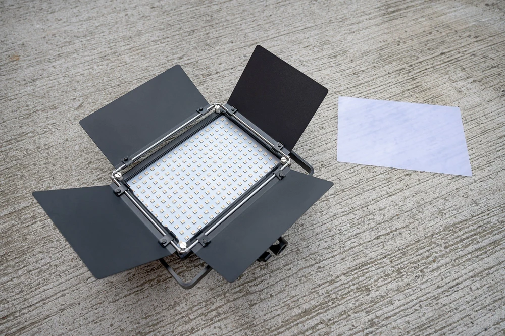 LED Šviestuvas Newell Vividha Max RGB