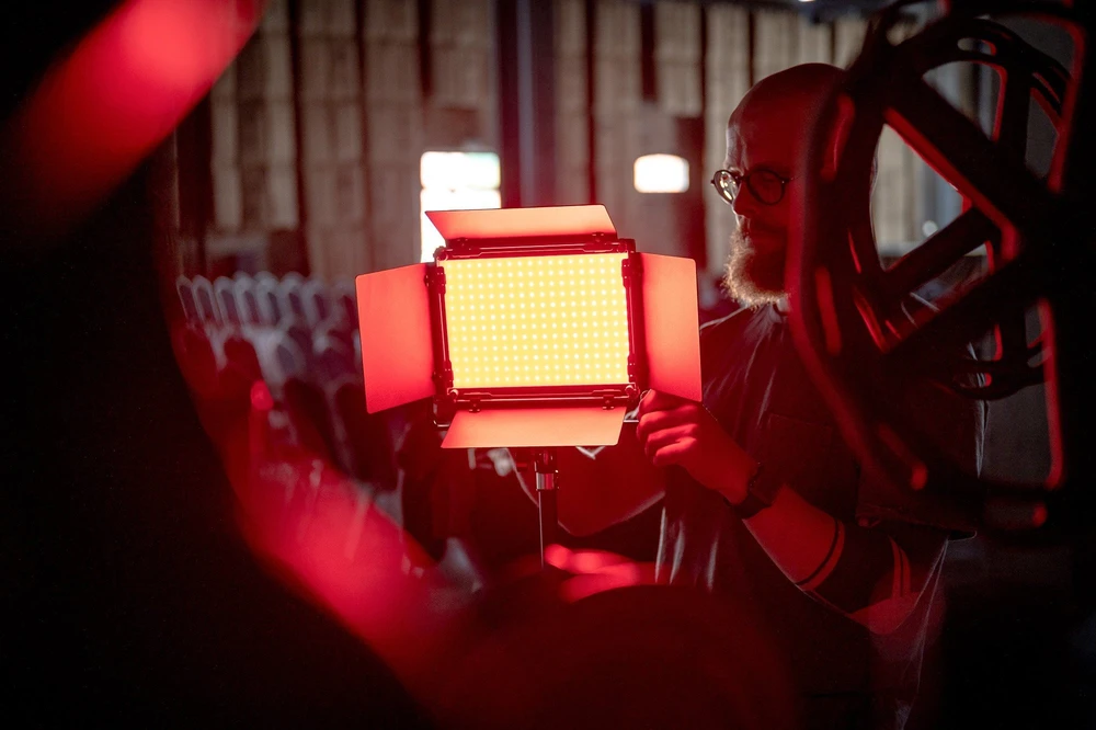 LED Šviestuvas Newell Vividha Max RGB