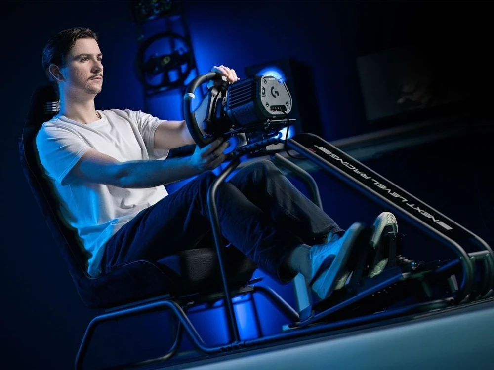 Next Level Racing RC ESSENTIAL Simulator Cockpit (NLR-R016)