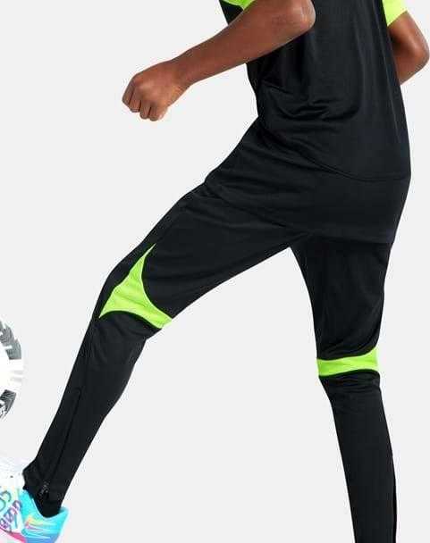 Kelnės vaikams Nike Academy Pro Pant Youth juoda DH9325 010 (XL)