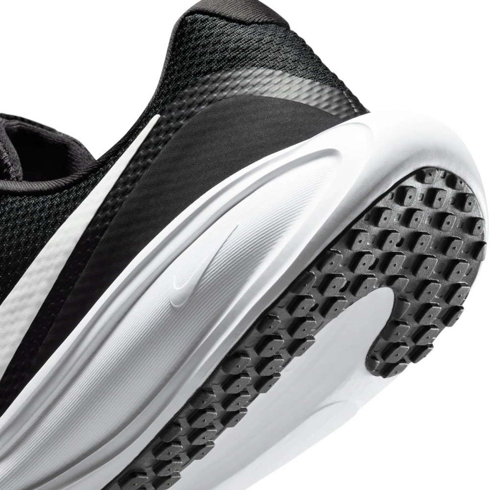 Buty vyrams Nike Revolution 8 juoda HJ9198 003 (43)