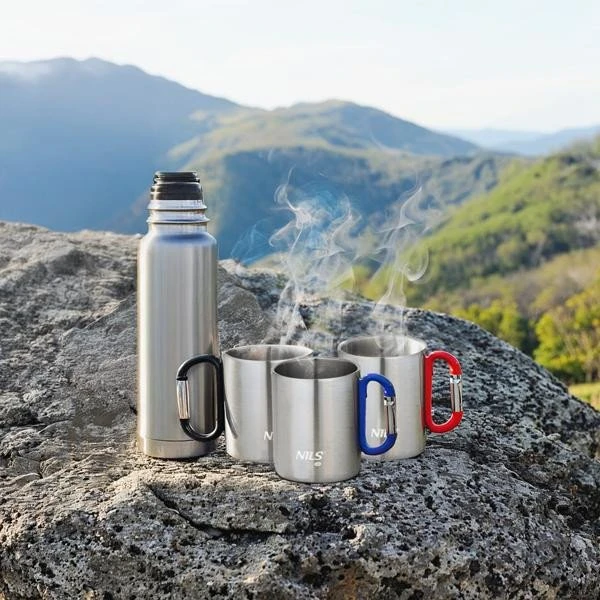 Nils Extreme NC17110 KUBEK KEMPINGOWY Z KARABIŃCZYKIEM 330 ML STAL NIERDZEWNA JUODA NILS CAMP