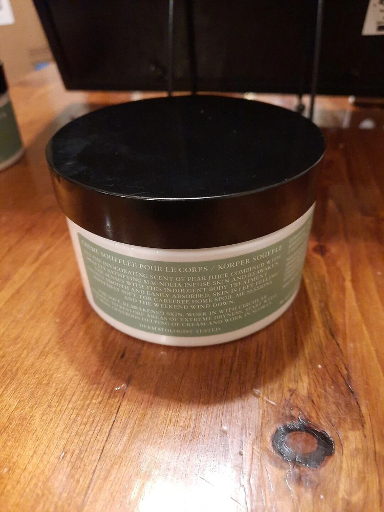 Crabtree & Evelyn Pear & Rožinė Magnolia Hydrating Body Souffle, 250 g