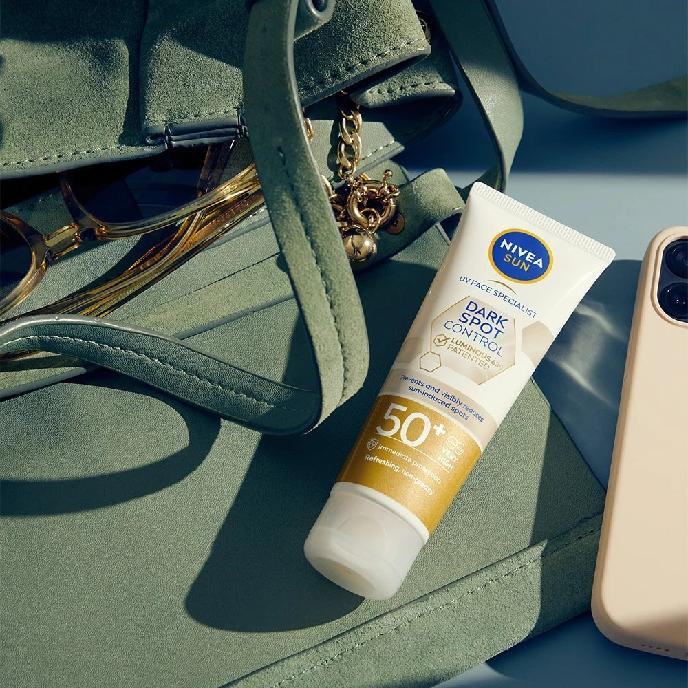 Nivea Sun Dark Spot Control Sun Fluid Day Creminis