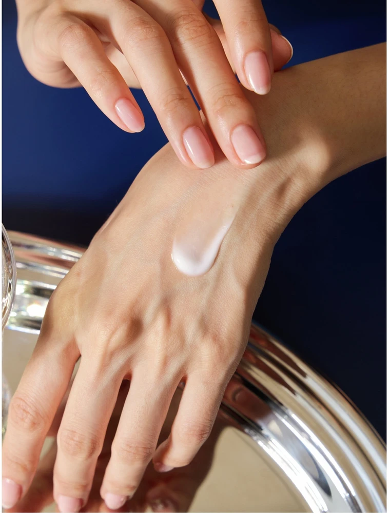 Nivea „Luminous630®“ rankų kremas nuo spalvos pakitimų SPF15, 50 ml