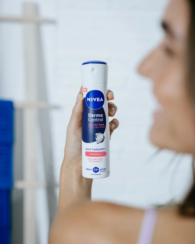 Nivea Derma Control Natural Tone, 150 ml