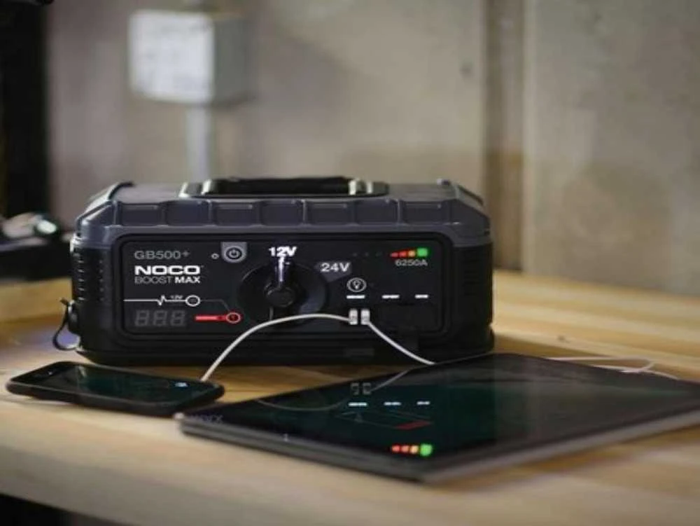 NOCO GB500 Boost Max 12/24 V 6250 A užvedimo jungiklis