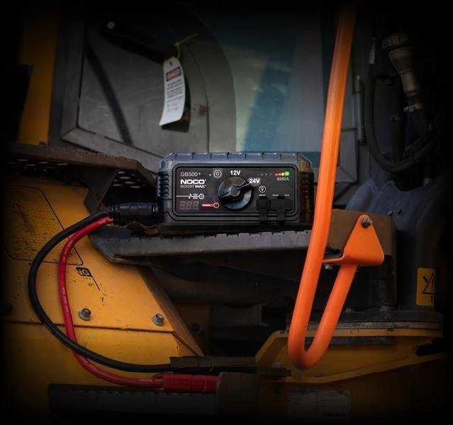 NOCO GB500 Boost Max 12/24 V 6250 A užvedimo jungiklis