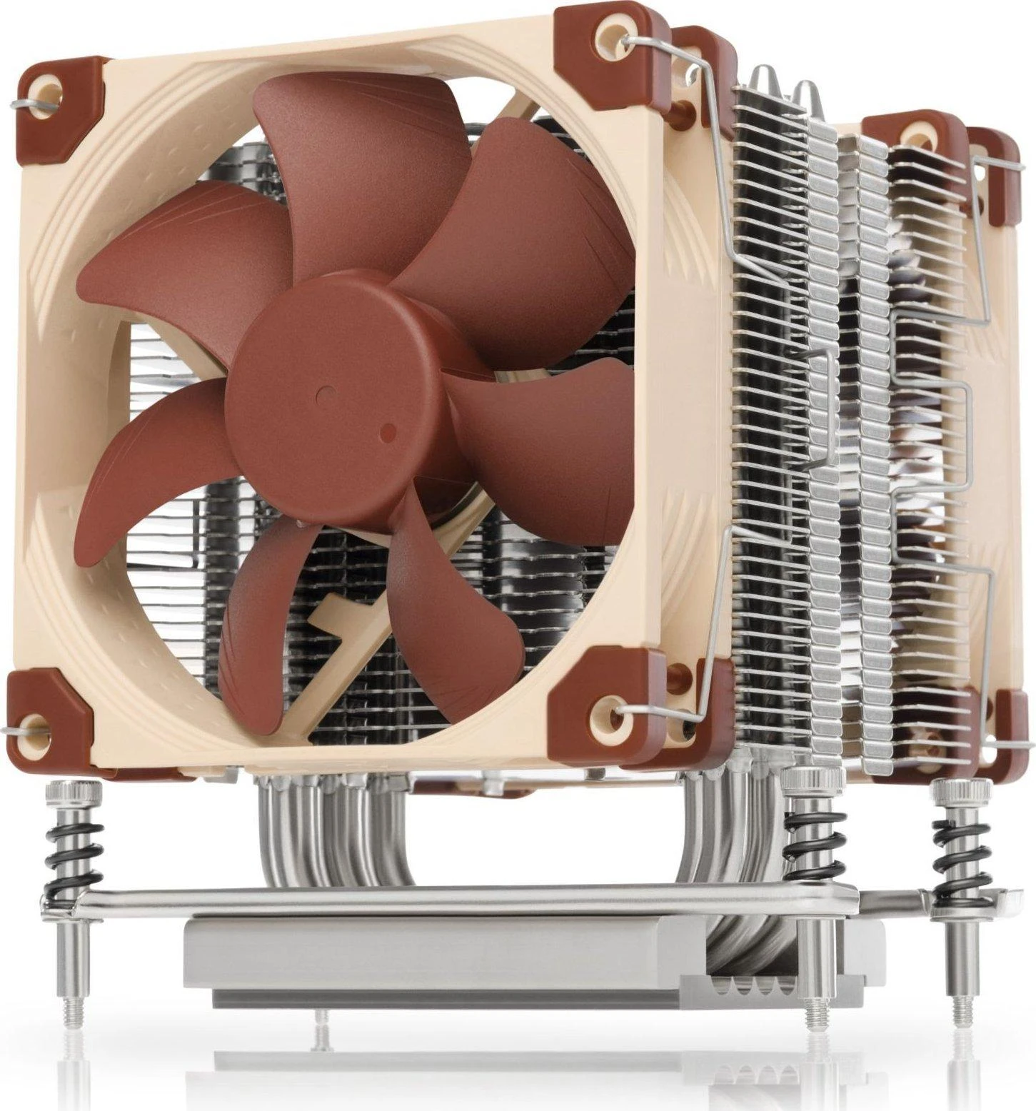 Noctua NH-U9 TR4-SP3 su rudu ventiliatoriumi