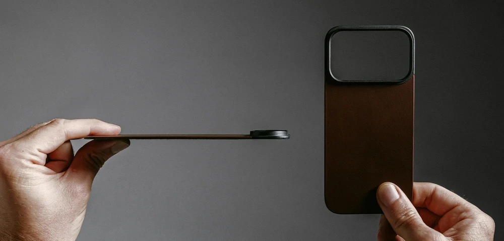 Dėklas Nomad magnetinis odinis dėklas, kaimiško stiliaus rudas (Horween), Magsafe - iPhone 17 Pro
