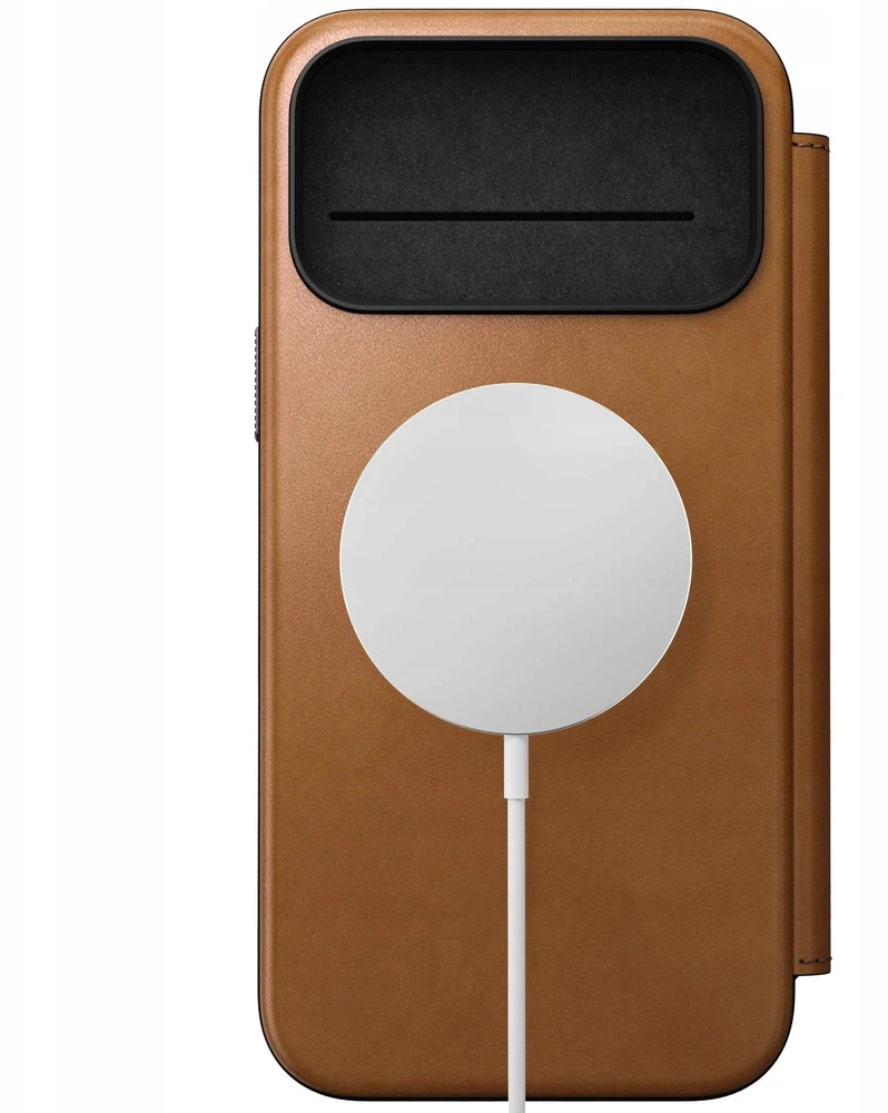 Dėklas Nomad Modern Leather Folio, english tan - iPhone 17 Pro