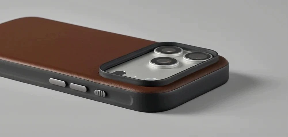 Nomad Modernus odinis dėklas, rudas - iPhone 18 Pro Max/17 Pro Max