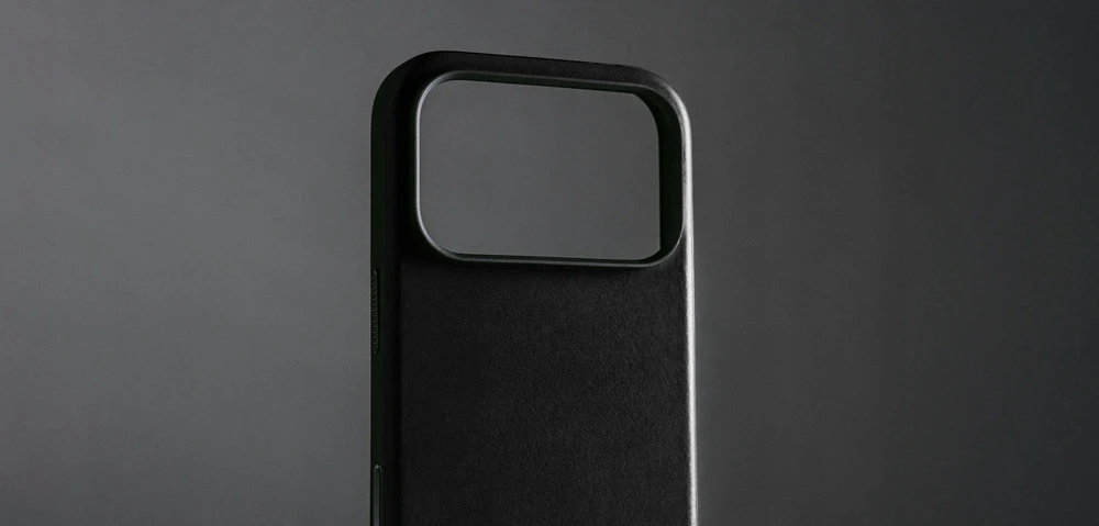 Nomad Modern Odinis dėklas, juodas - iPhone 17 Pro Max