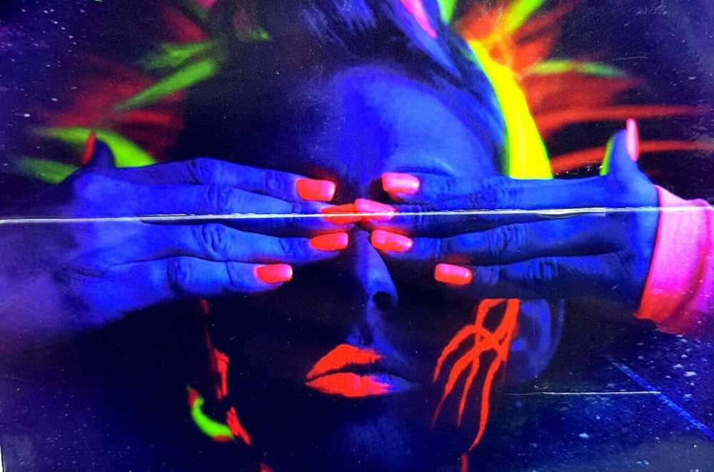 Norimpex Vandens nagų lakas Neon Glow In UV Lengvai nuimamas Nulupamas