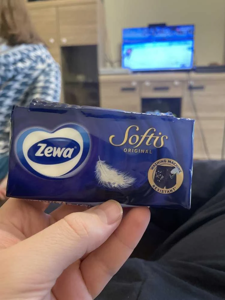 Vienkartinės nosinaitės ZEWA SOFTIS, 4 sl., 9 vnt.