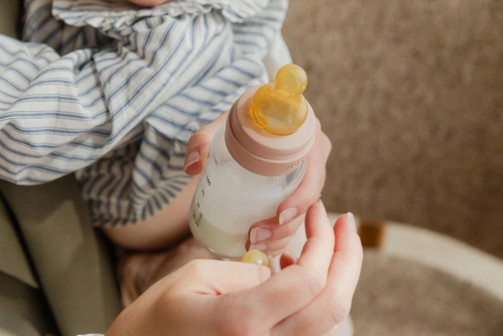 Nuk BIBS plastikinis buteliukas nuo dieglių 150 ml (Baby Mėlyna) pilnas komplektas