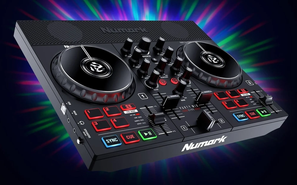 Numark Party Mix Live DJ kontroleris su integruotu LED apšvietimu ir garsiakalbiais