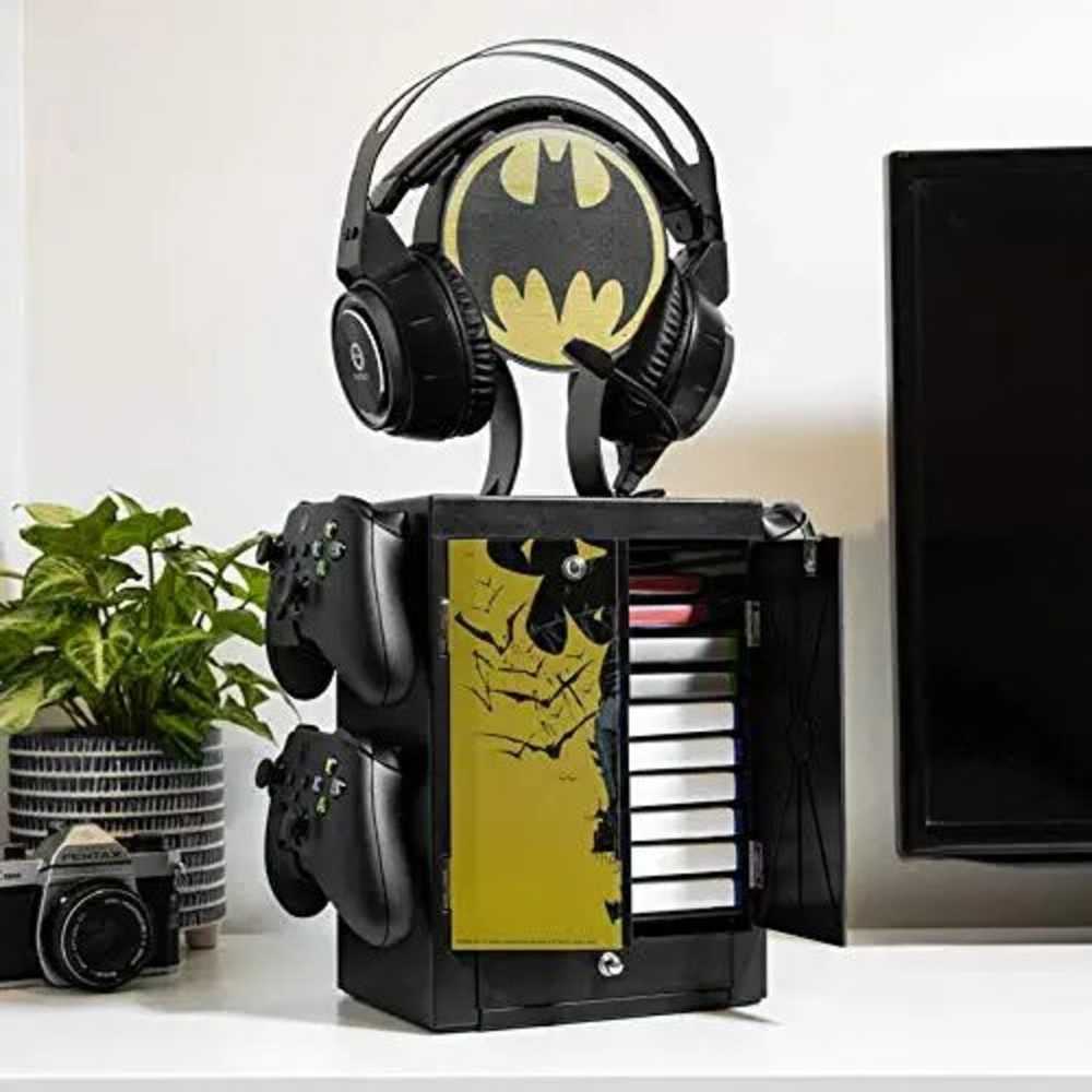 Numskull Szafka/Stojak DC Comics Batman Gaming Locker
