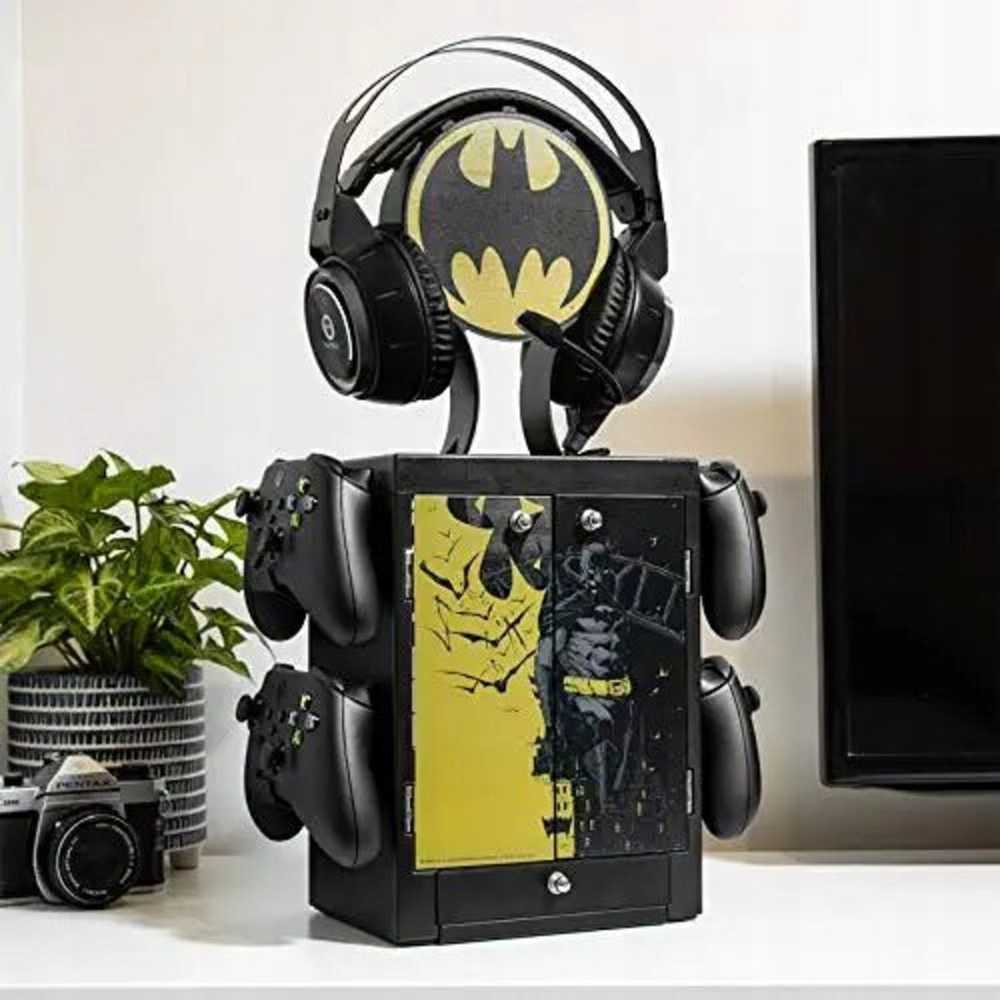 Numskull Szafka/Stojak DC Comics Batman Gaming Locker